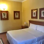 فندق Residenza D'aragona 4*