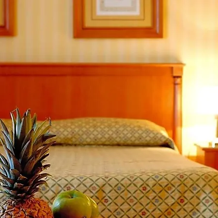 Residenza D'aragona 4* Palermo