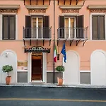 Hotel Residenza D'aragona 4*