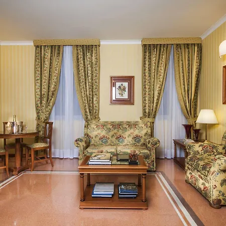 Residenza D'aragona فندق 4*