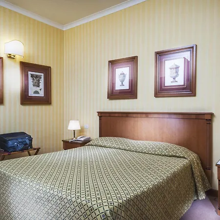 Residenza D'aragona 4* باليرمو