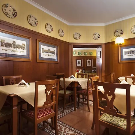 Residenza D'aragona 4* باليرمو