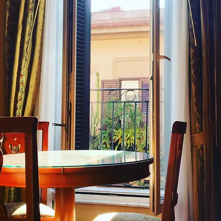 فندق Residenza D'aragona 4*