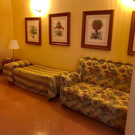 Residenza D'aragona 4* باليرمو